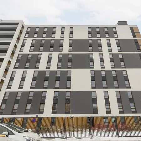 아파트 Bright, Cozy Close To The Airport By Renters *