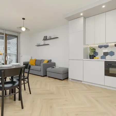 아파트 Bright, Cozy Close To The Airport By Renters *